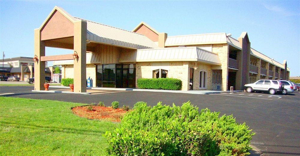 Americas Best Value Inn Париж Екстер'єр фото