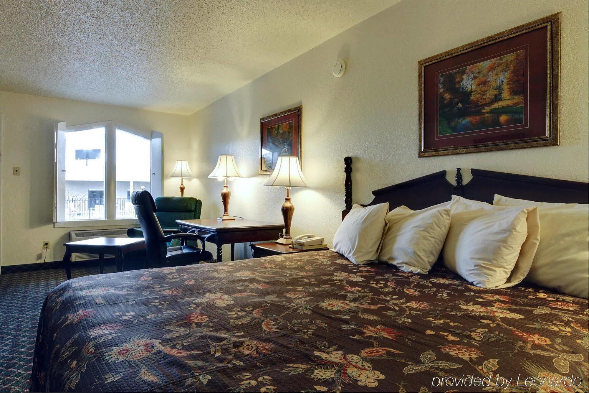 Americas Best Value Inn Париж Номер фото
