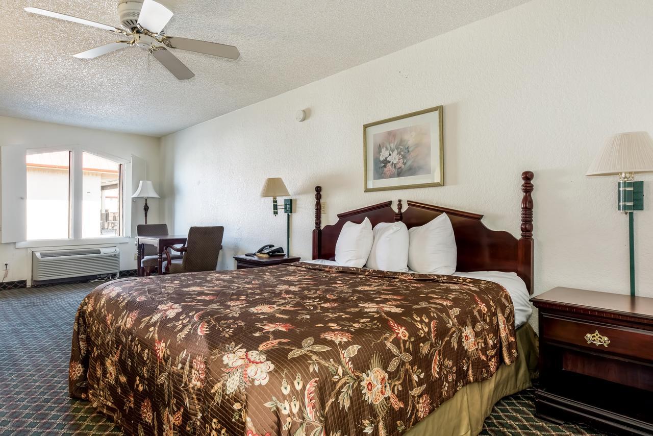 Americas Best Value Inn Париж Екстер'єр фото