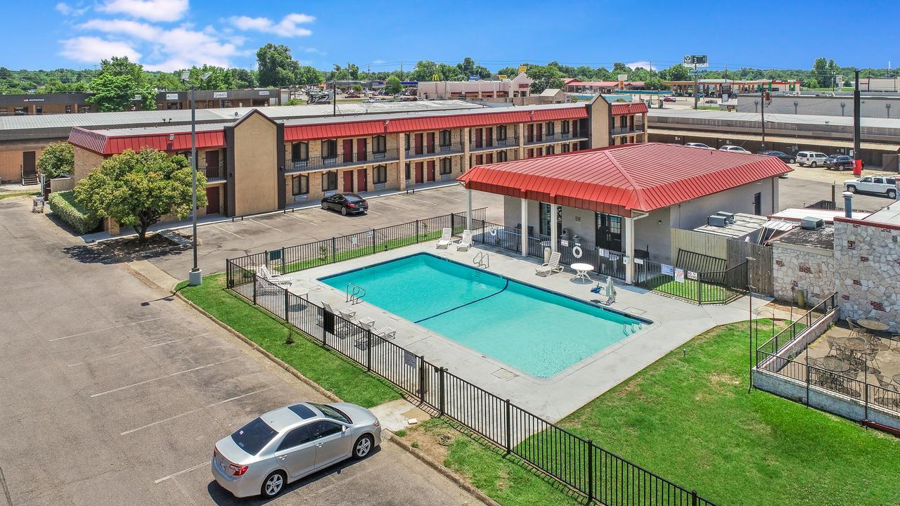 Americas Best Value Inn Париж Екстер'єр фото